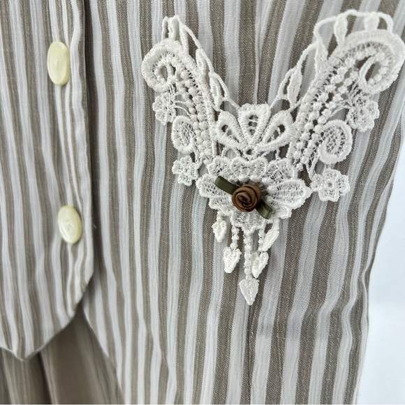 VINTAGE 90s grannycore ROMPER - Picture 2 of 4